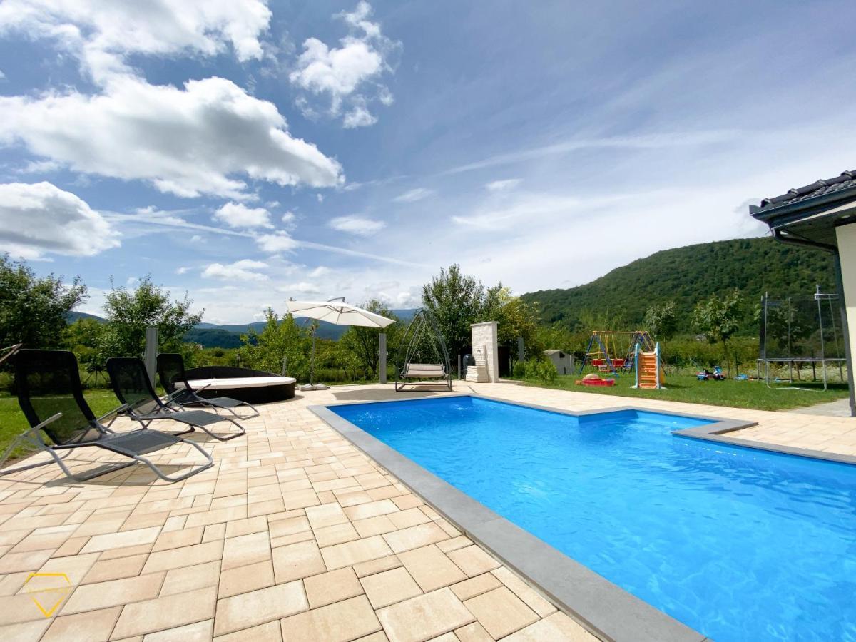 Villa Diamond Bihac Exterior photo